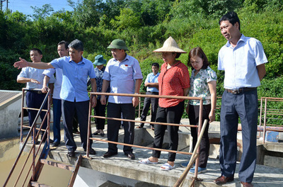 Nông thôn Tây Bắc: Phòng chống dịch bệnh gia súc ở Mường Chà